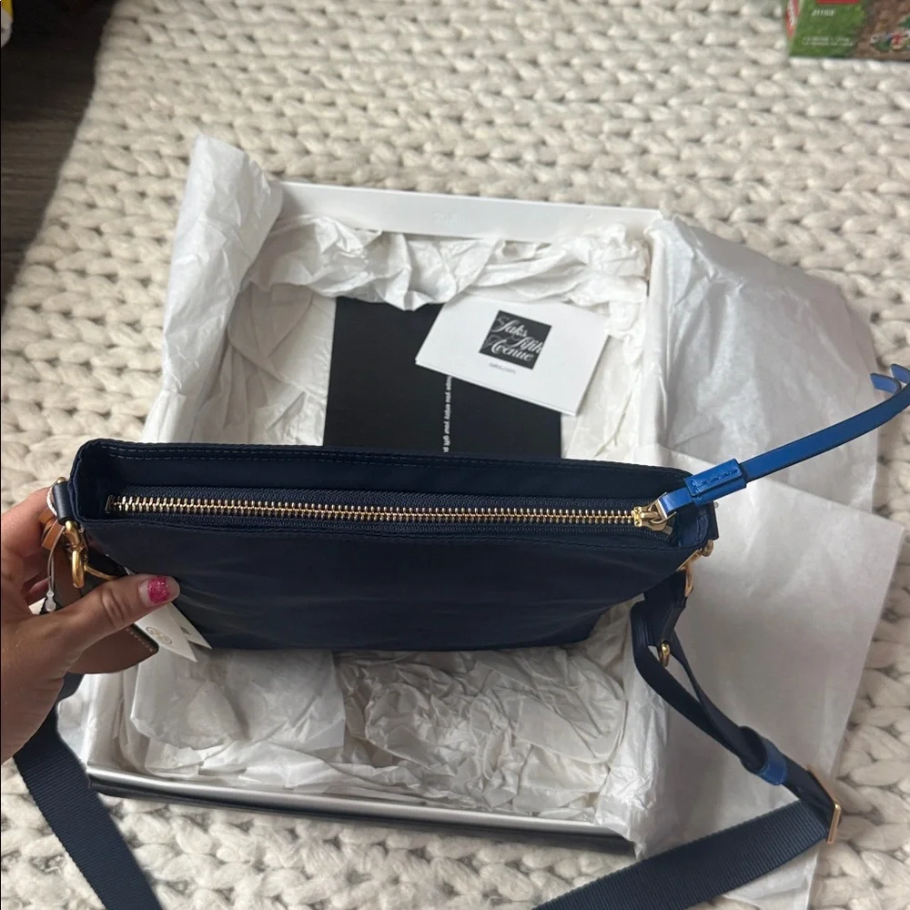 NWT Tory Burch Navy Nylon Crossbody Bag Blue Trim Gold Hardware